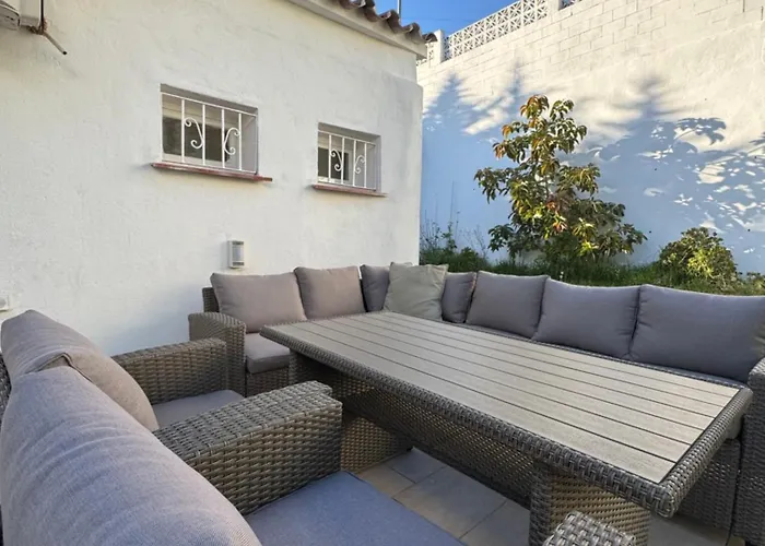 In Nueva Andalucia Close To Everything Villa